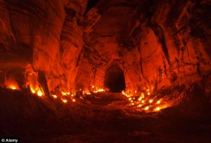 article-2161985-13B29283000005DC-642_634x432