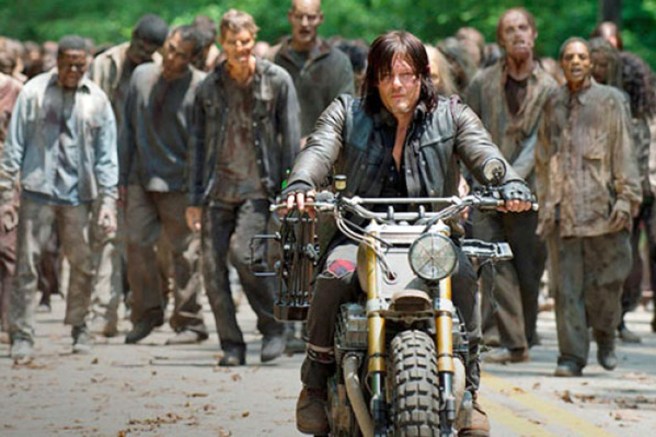 The-Walking-Dead--Daryl-Zombies