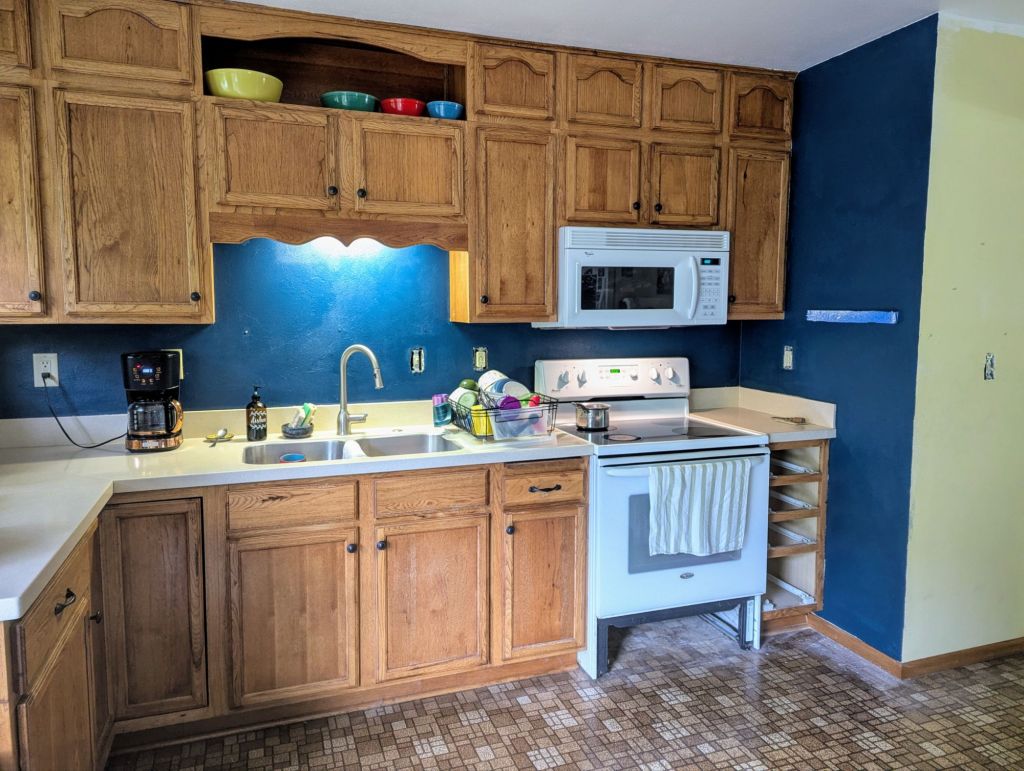 Three chords and an empty whiskey bottle away from a country&nbsp;song.